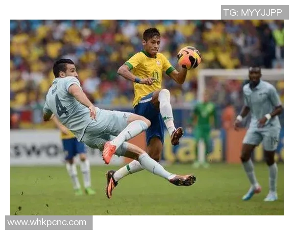 街头采访足球明星颜值评比谁是最帅的球场英雄